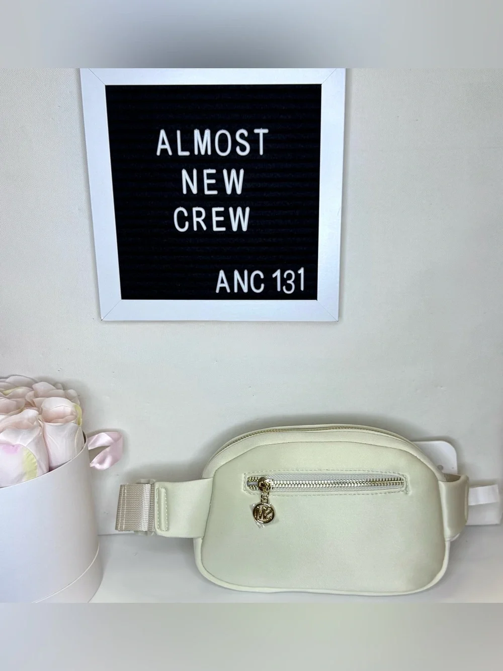 Steve Madden White Quilted Belt Bag Crossbody Gold Hardware Y2K Chic 🤍✨